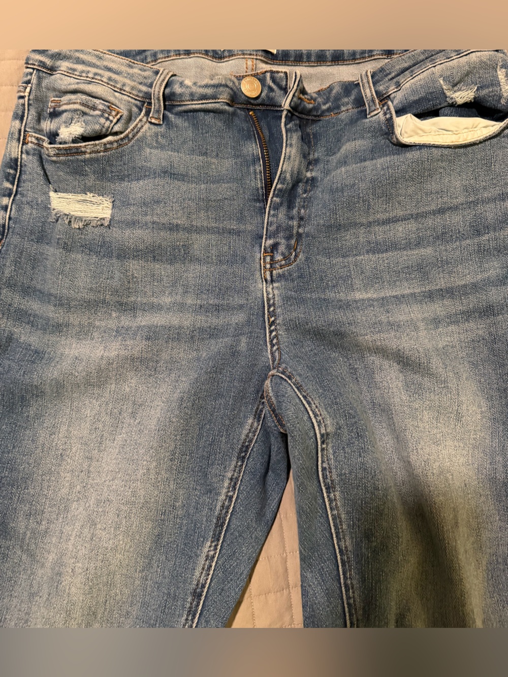 Women’s Straight Leg Jeans - Light Blue